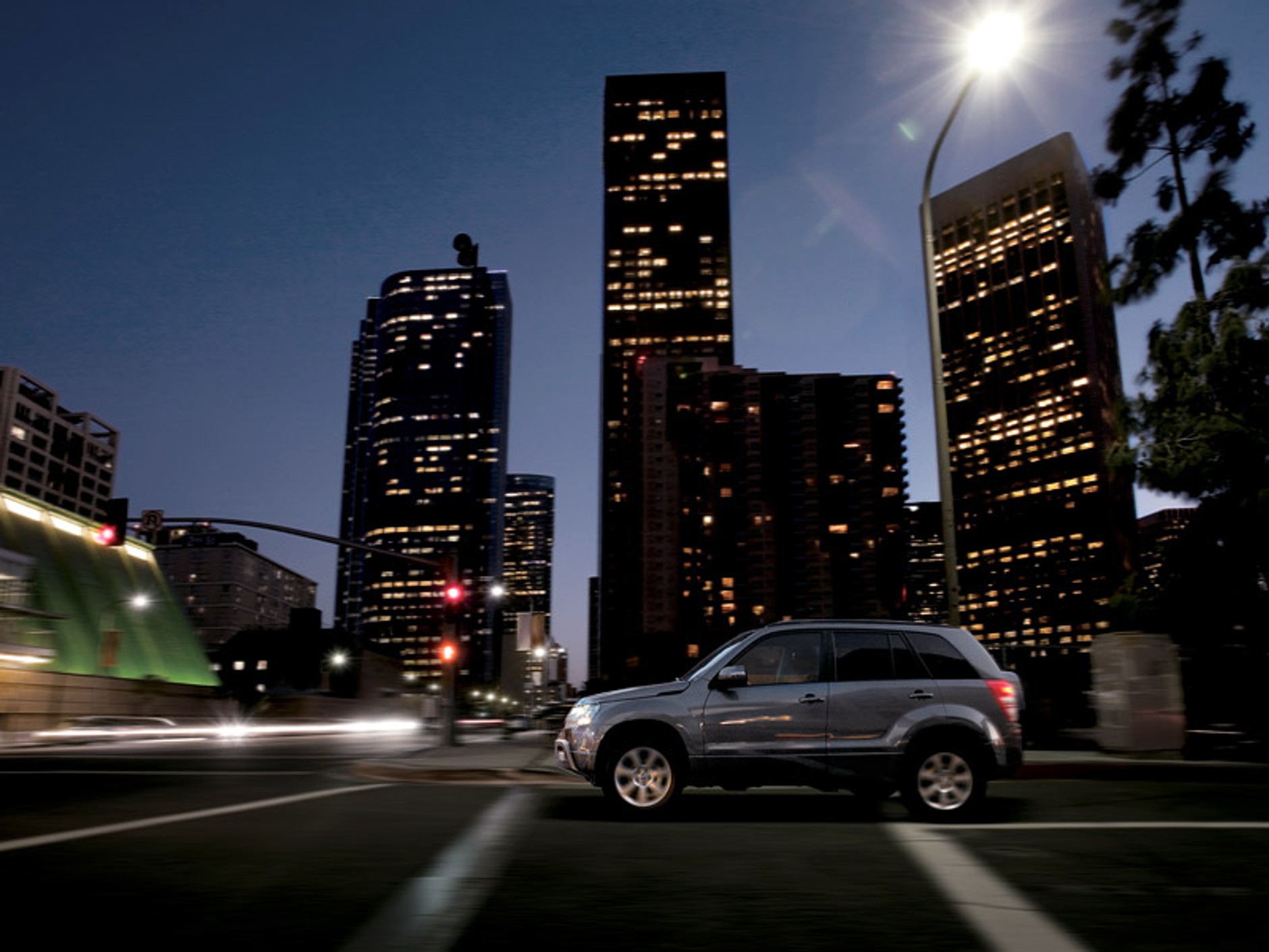 Suzuki: unowocześniona Vitara w salonach (ceny i fotogaleria)