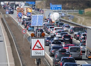 "Autobahny" nie są idealne! Niemcom kojarzą się przede wszystkim z wiecznymi korkami