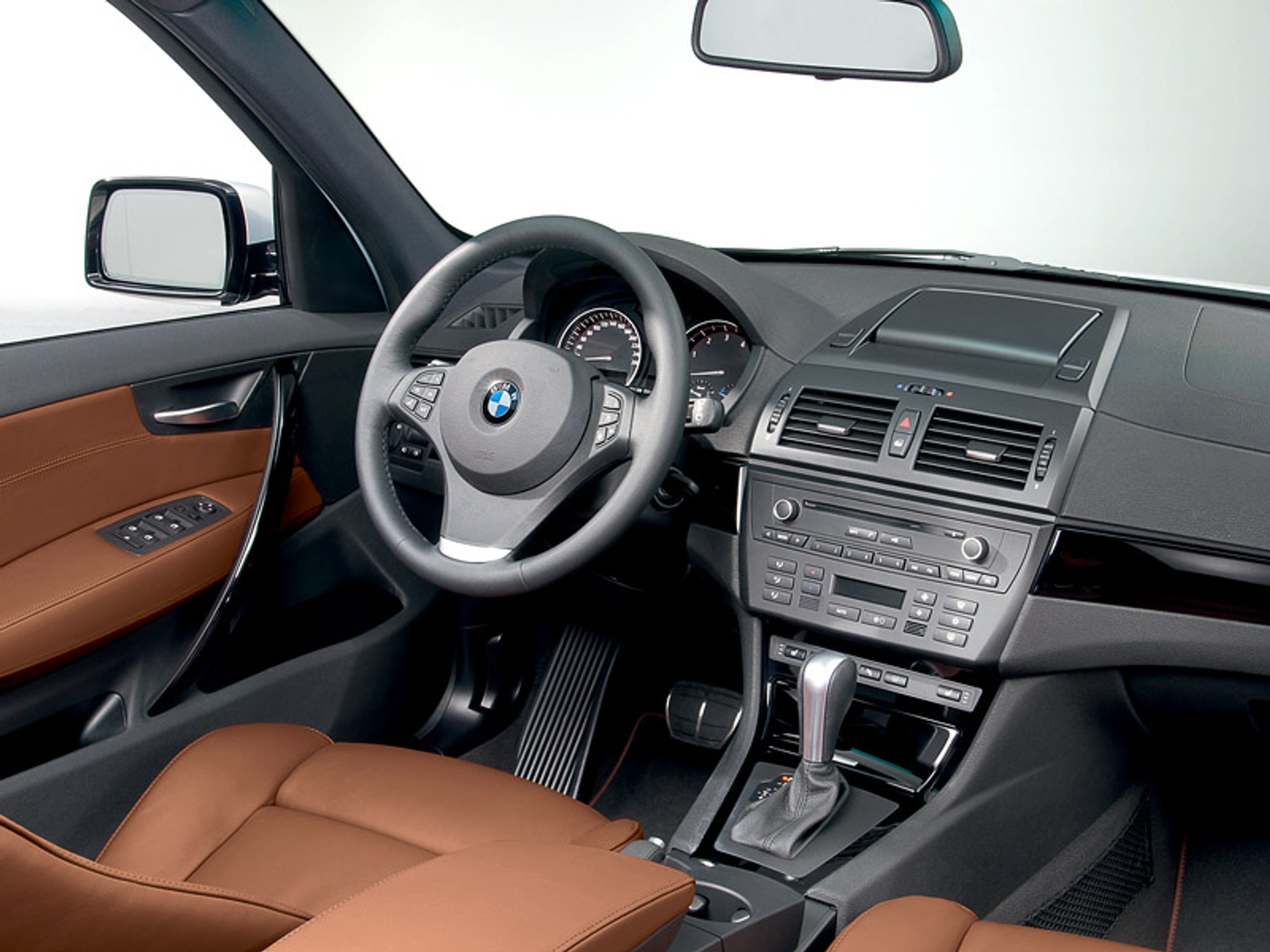 BMW X3 2009 – zbrojenie przeciw GLK, Q5 i XC60