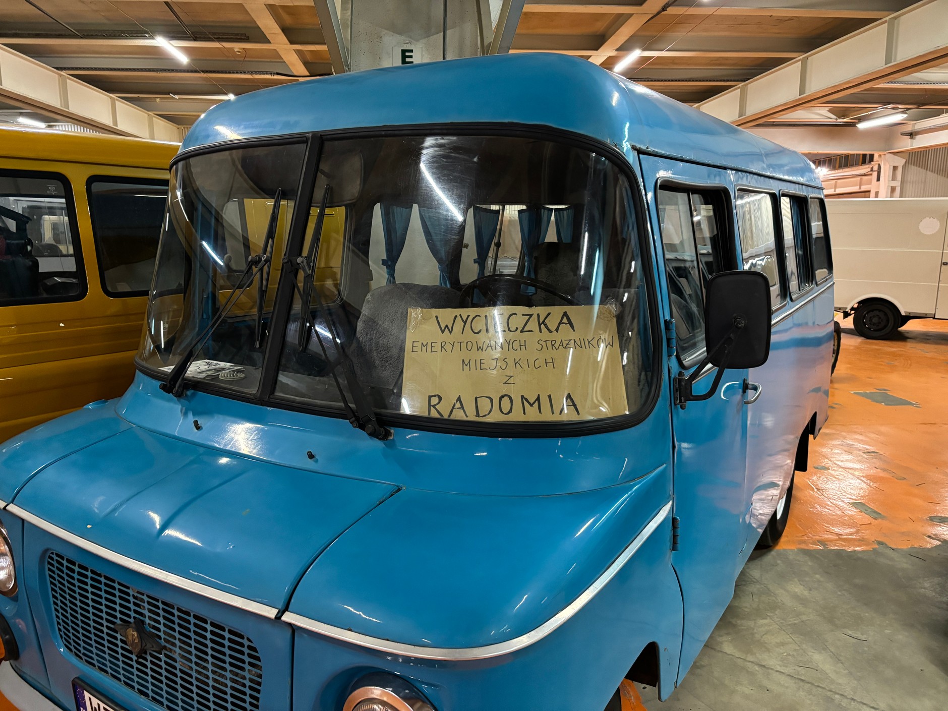 Wystawa w dawnej fabryce FSO