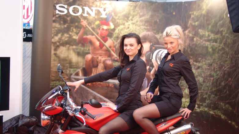 III Ogólnopolska Wystawa Motocykli i Skuterów: premiery i atrakcyjne hostessy (galeria)