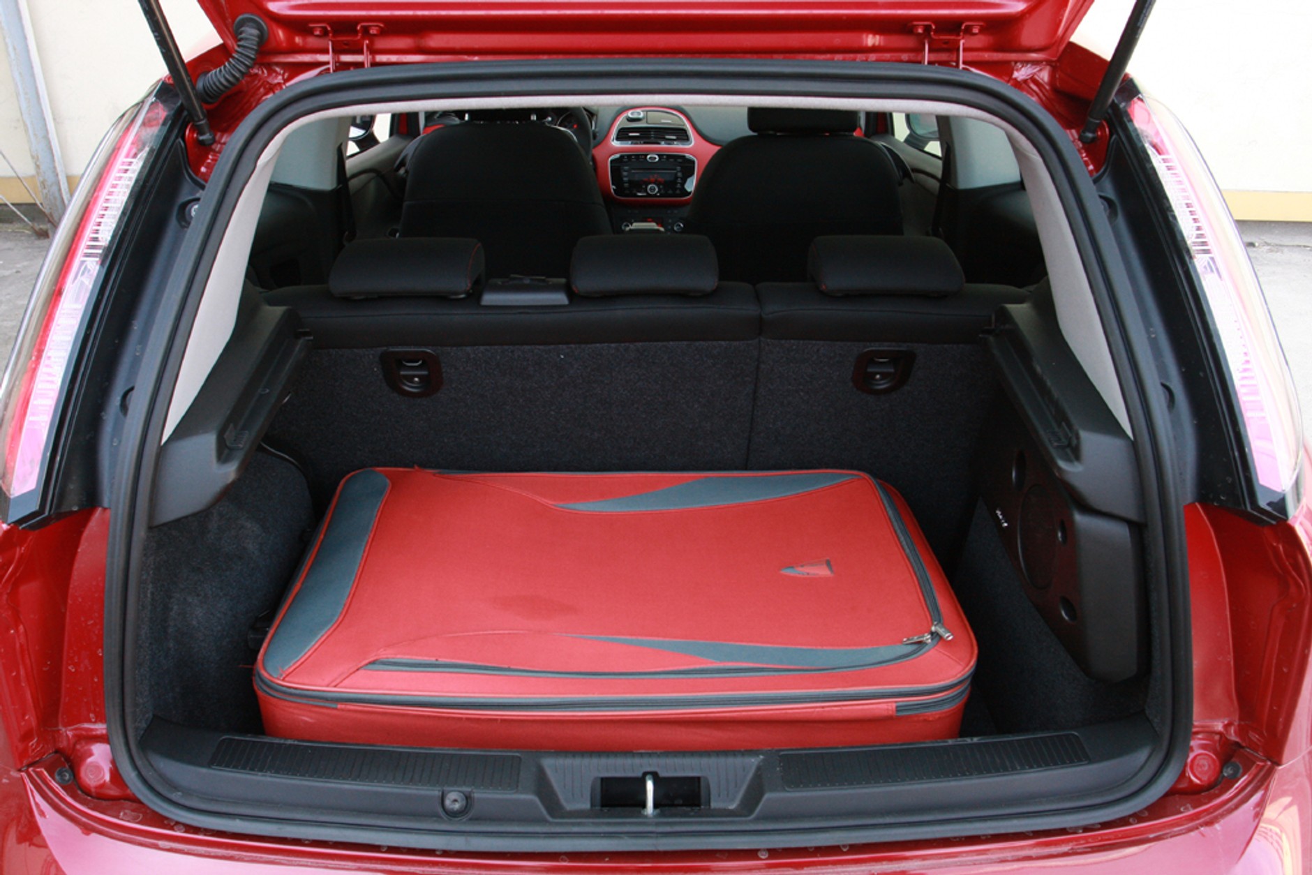 Fiat Punto Evo 1.4 Racing: W bojowym przebraniu