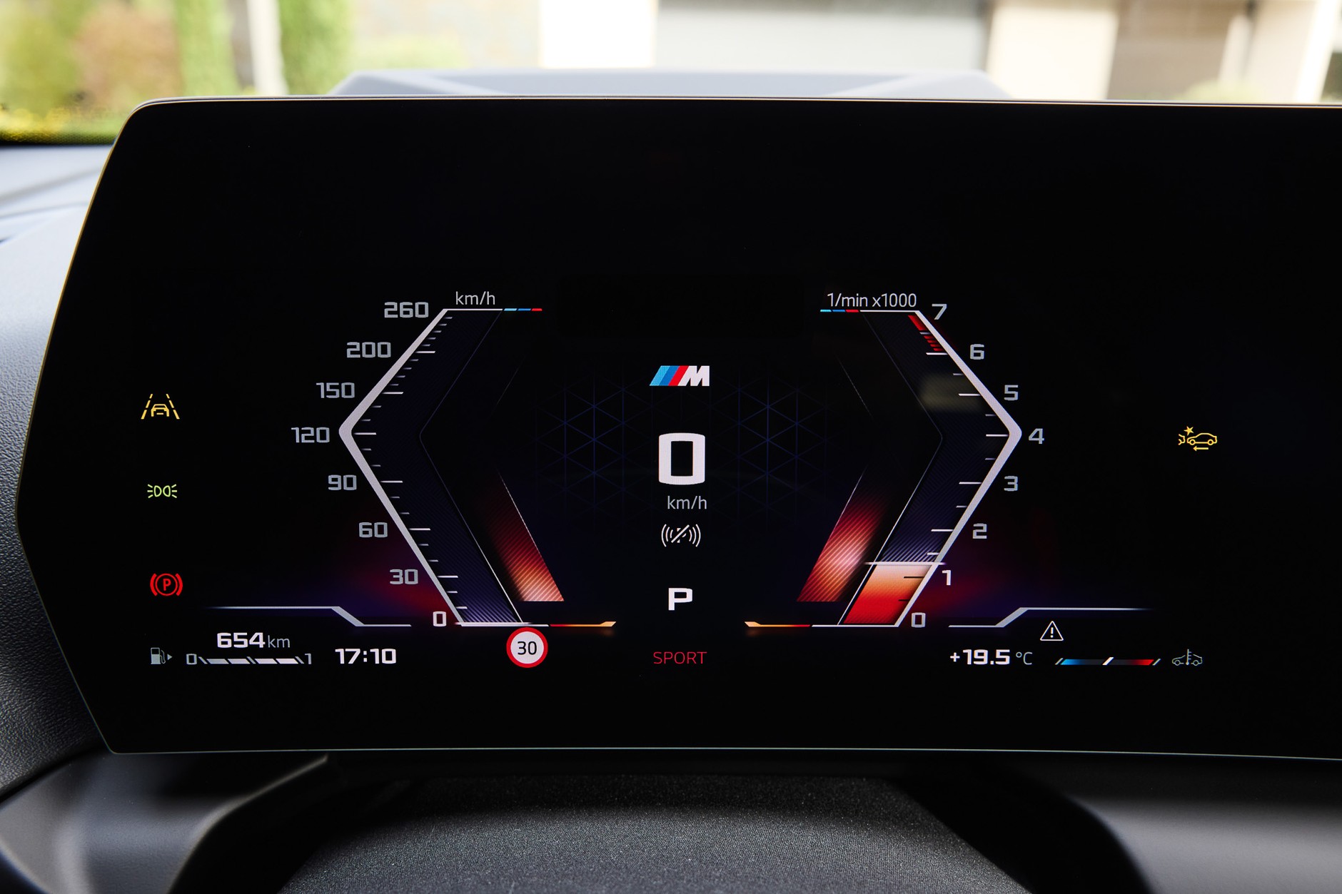 2024 BMW Serii 1