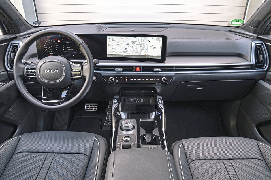 Kia Sorrento-030 HR