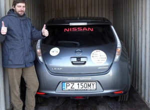 Polak wyruszył na pierwszą w historii wyprawę samochodem elektrycznym przez Afrykę