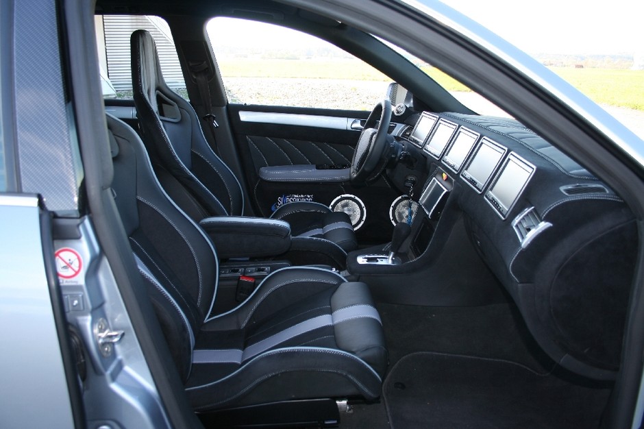 Audi A6 z systemem Clariona
