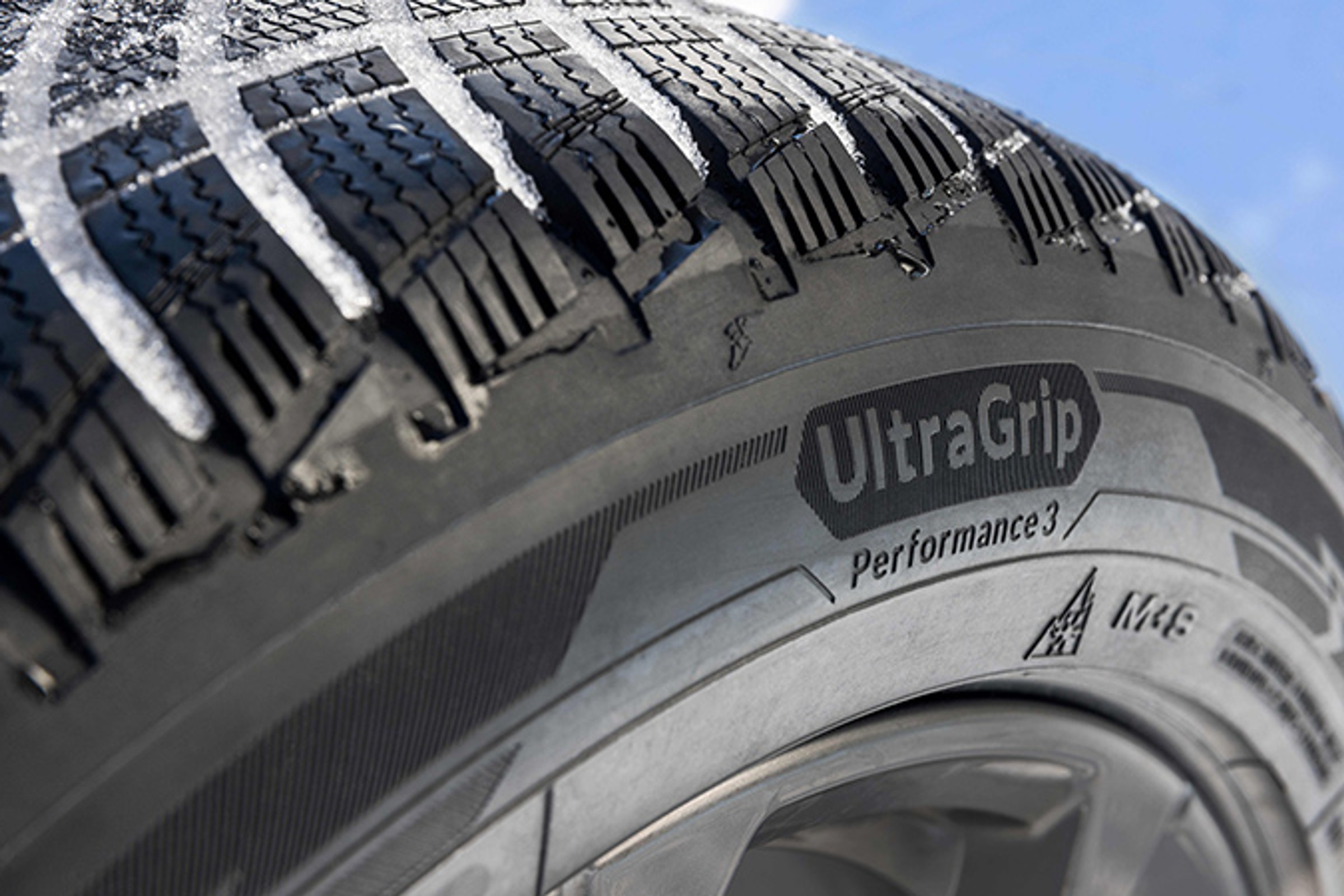 Goodyear poszerza ofertę opon zimowych UltraGrip Performance 3 aż o 68 nowych pozycji – to największa linia zimowa w historii marki