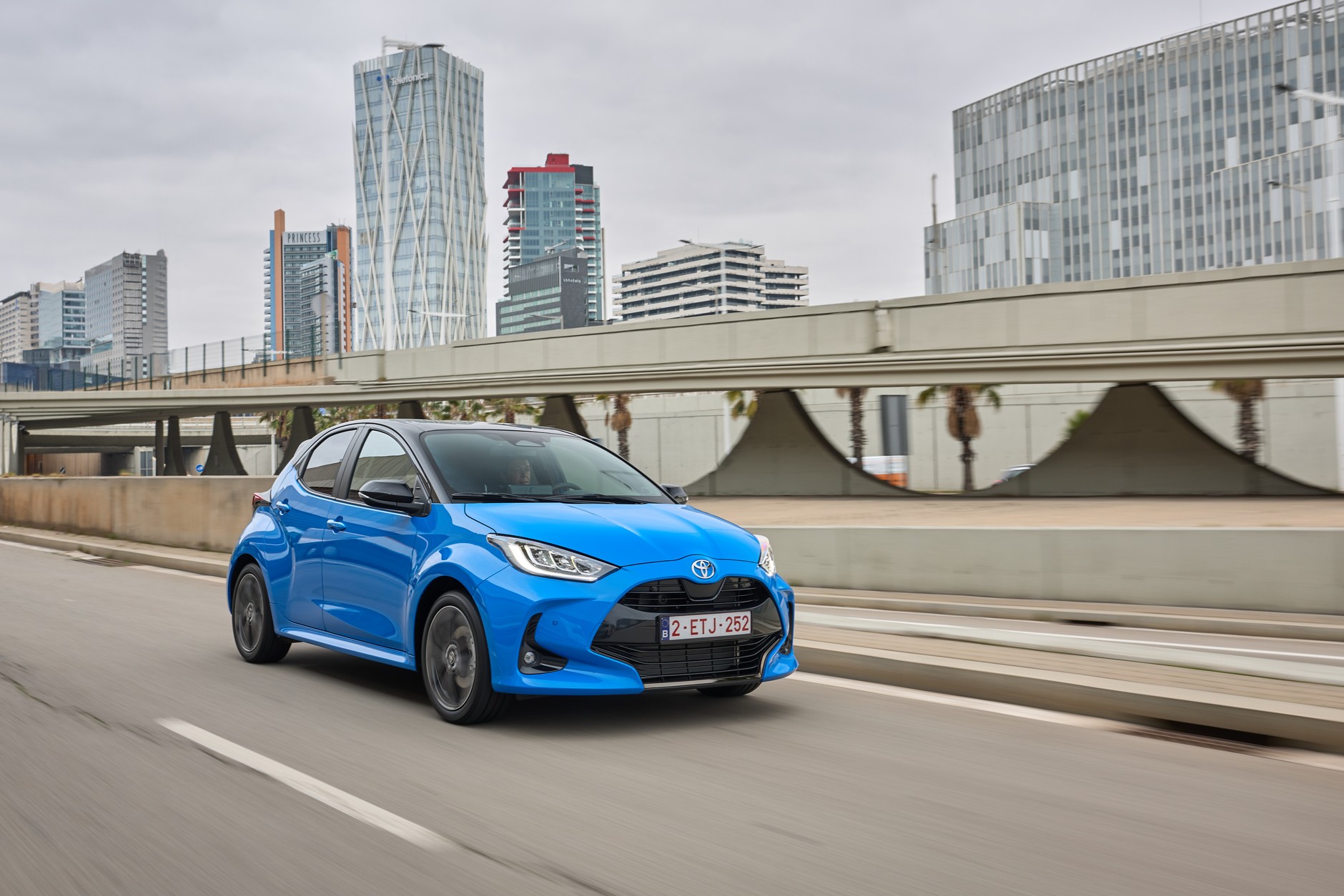 Toyota Yaris występuje tylko z układem hybrydowym. Ma 115 lub 130 KM