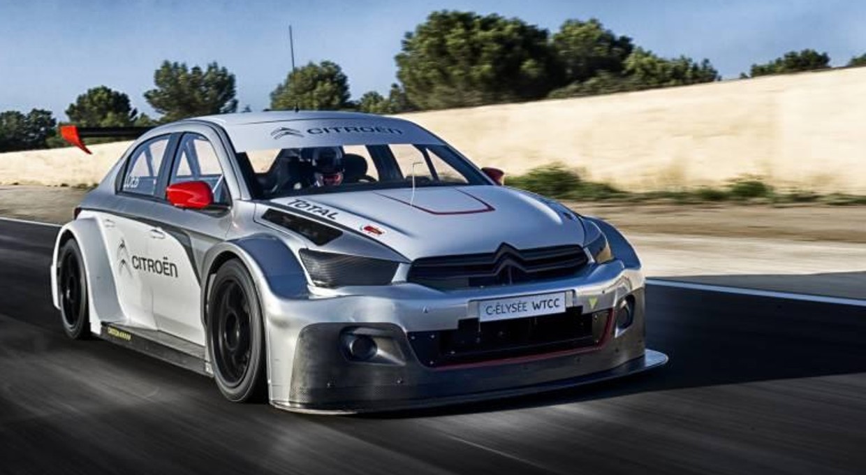 Loeb już jeździ Citroënem C-Elysée