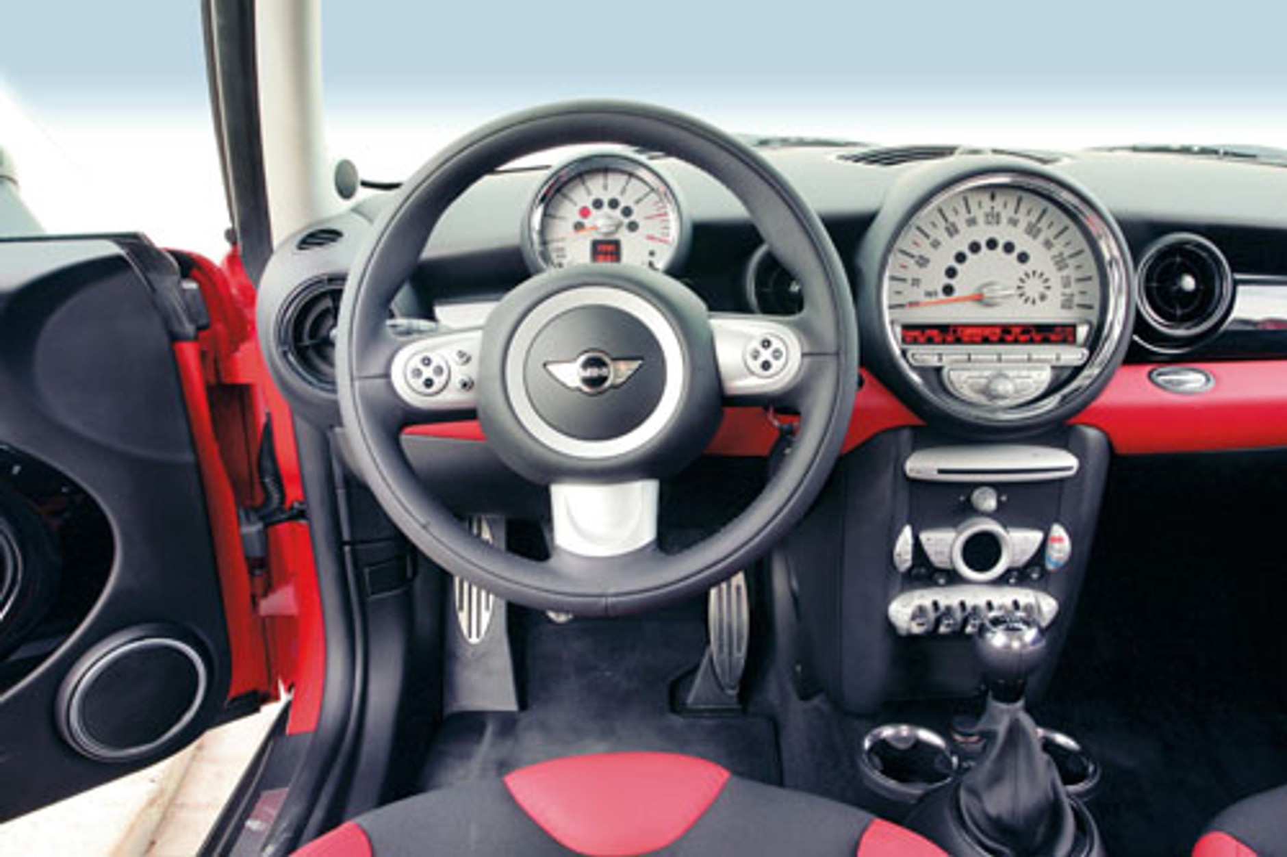 Mini Cooper S - Różni się silnikiem