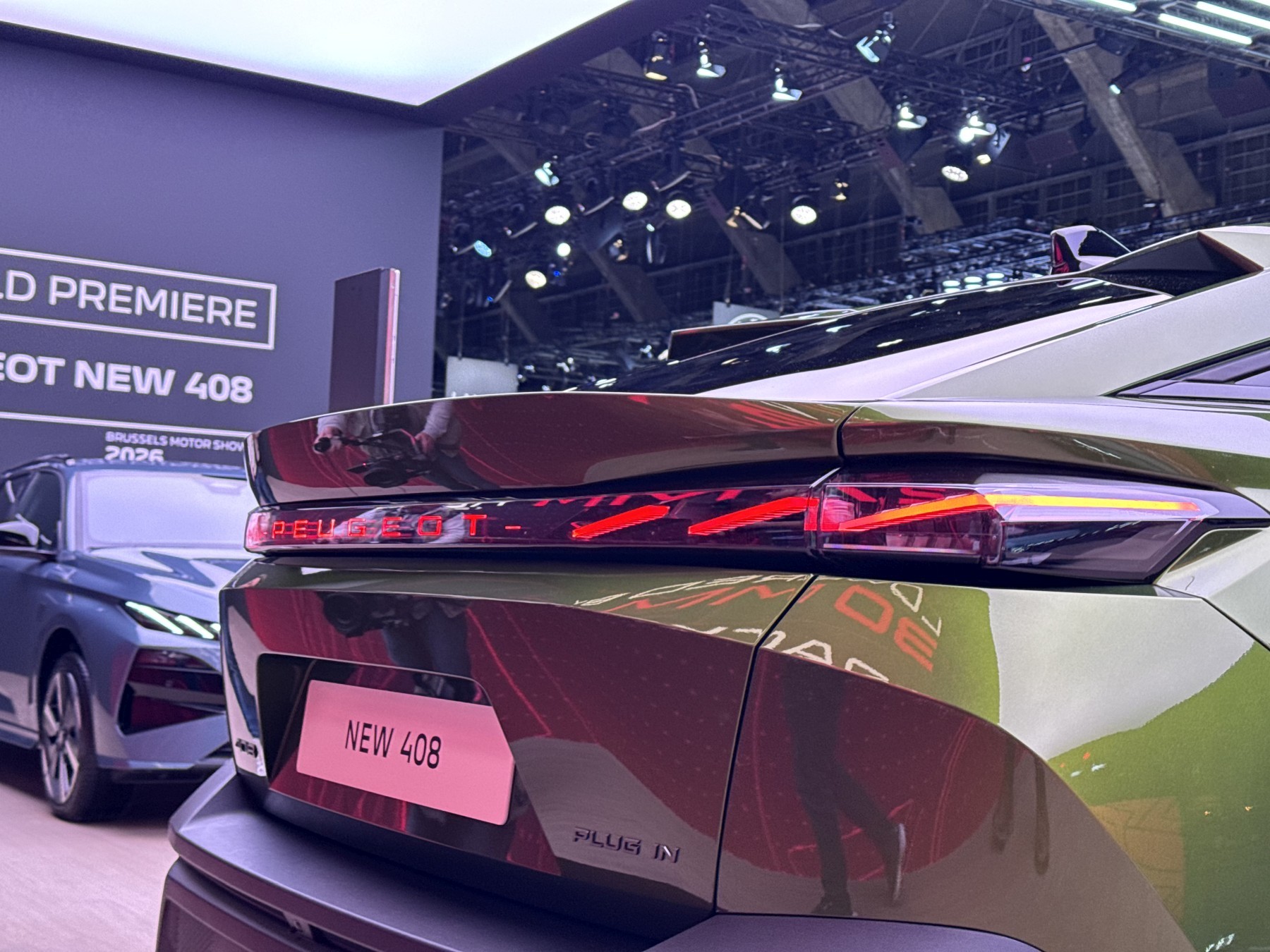 Podświetlany napis Peugeot z tyłu – tego model 308 nie ma