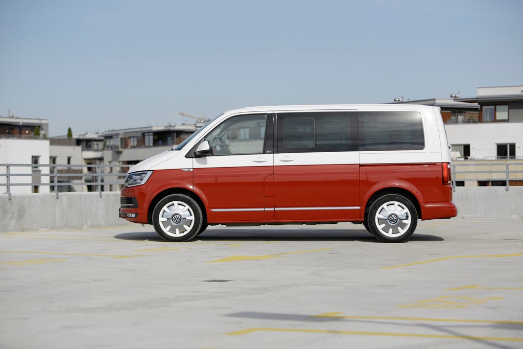 Volkswagen T6 Multivan Generation Six - wygoda dla 7 osób