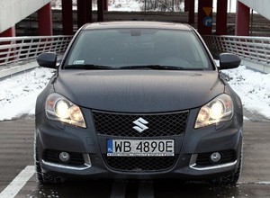 Suzuki Kizashi: nieszablonowa limuzyna