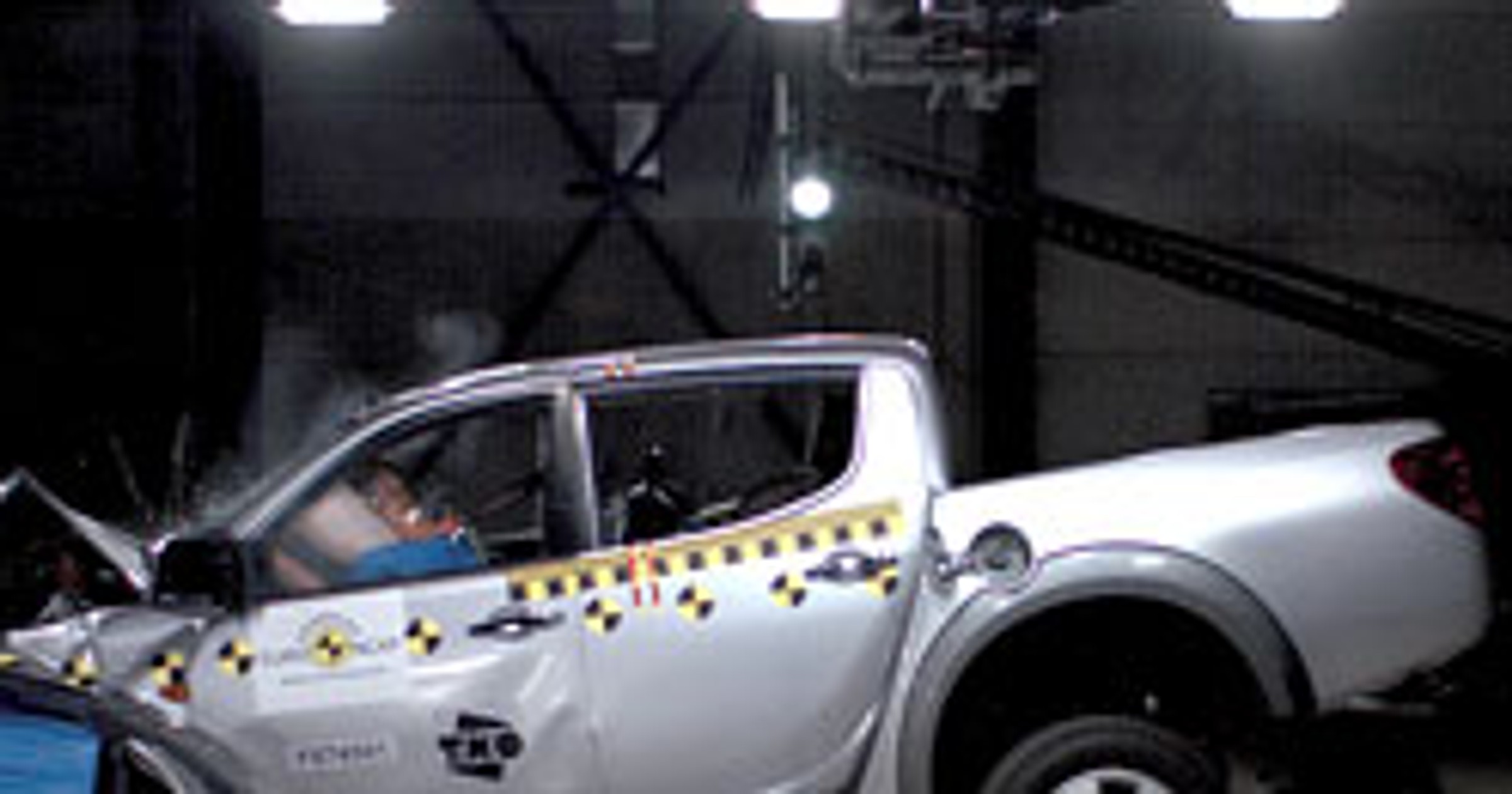 Euro NCAP: Mitsubishi L200 - pickup też może być bezpieczny (+ wideo)