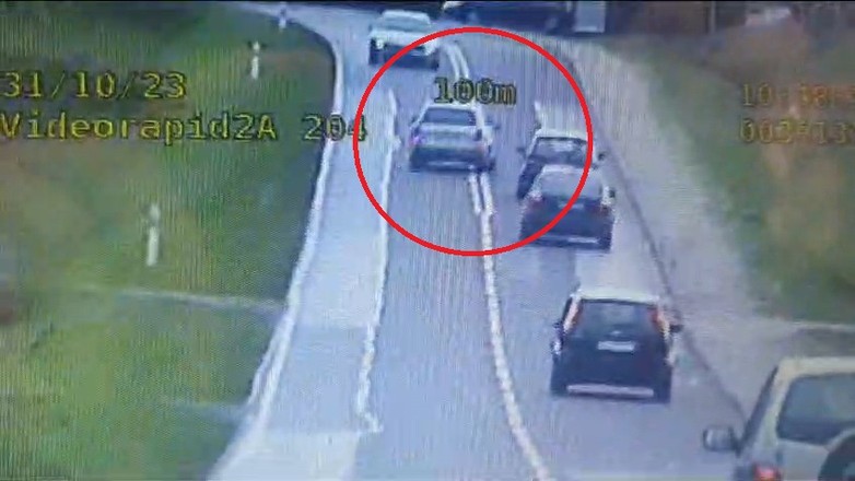 50-letnia kobieta cudem uniknęła czołowego zderzenia