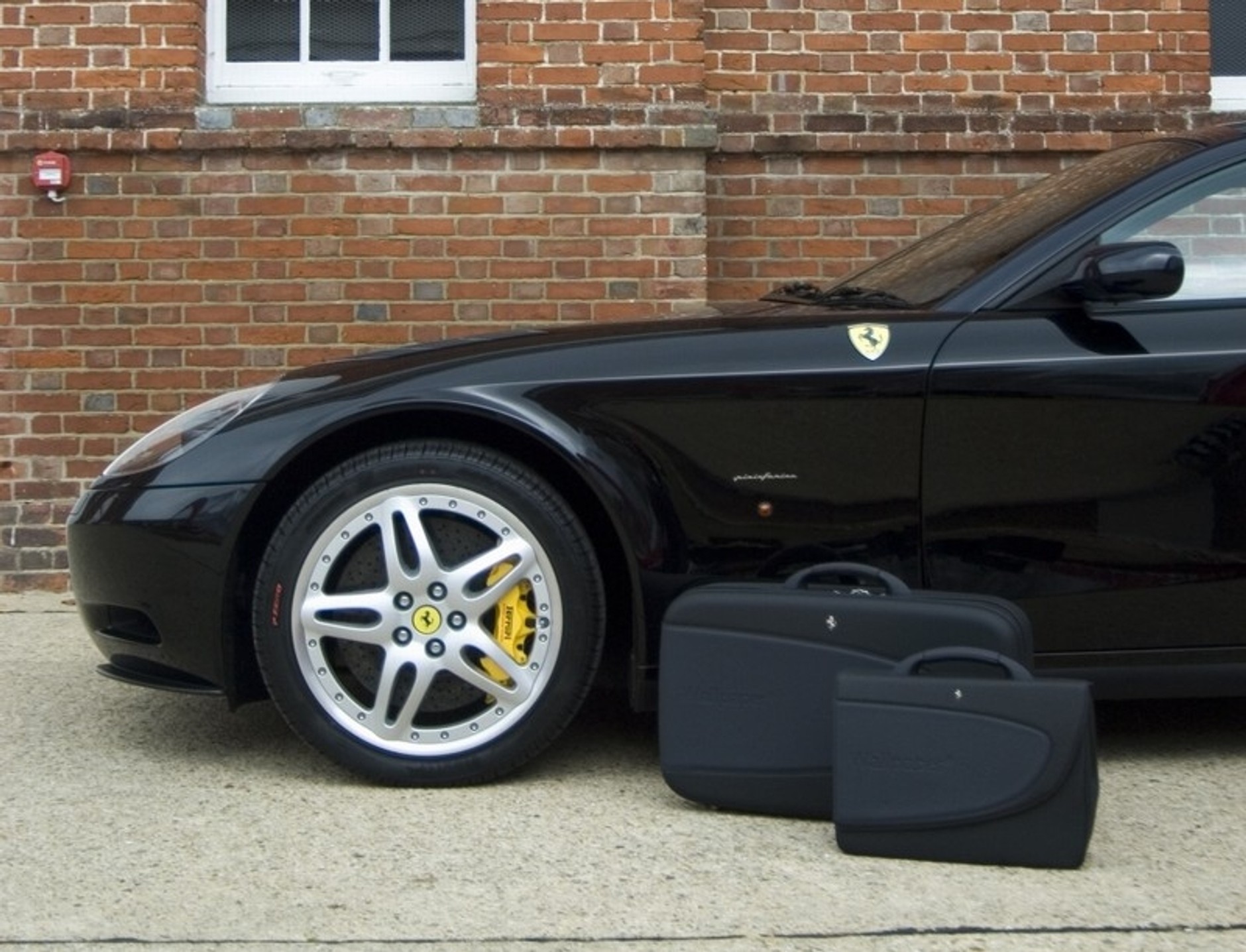 Ferrari 612 Scaglietti Special Edition na zamówienie pisma Wallpaper