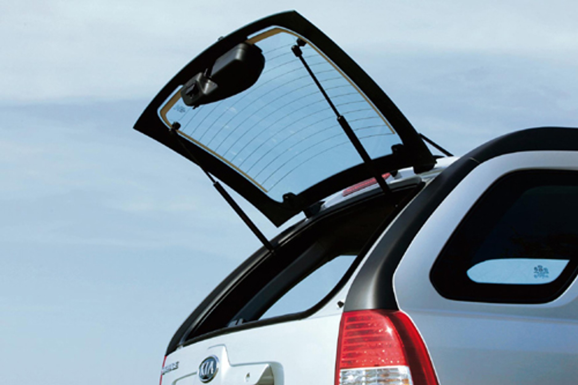 Toyota RAV4, Nissan X-Trail, Kia Sportage, Suzuki Grand Vitara - Terenówki niezupełnie terenowe