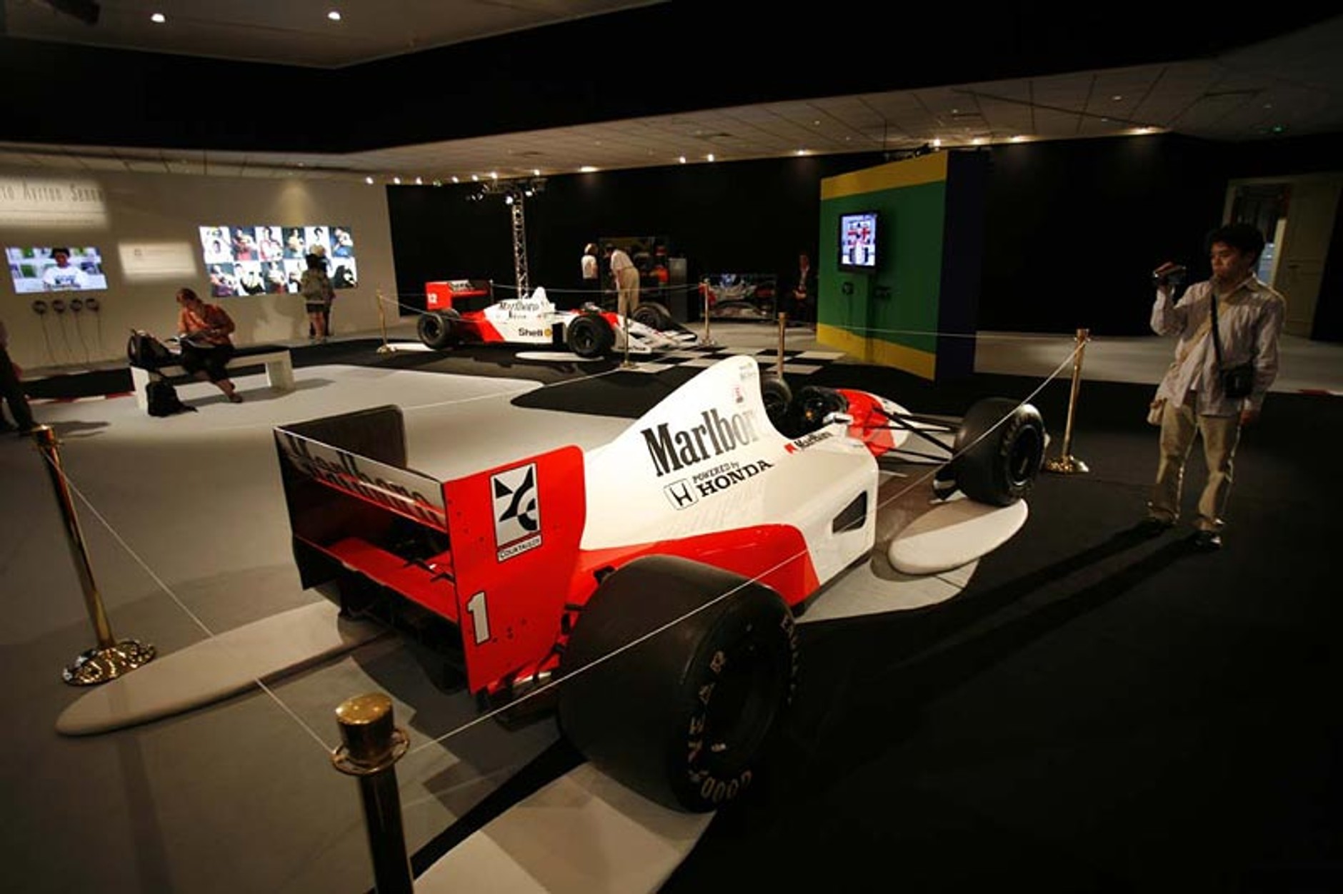 Grand Prix Monaco 2007: dziewczyny, gwiazdy filmu i F1 fotografował Jiří Křenek