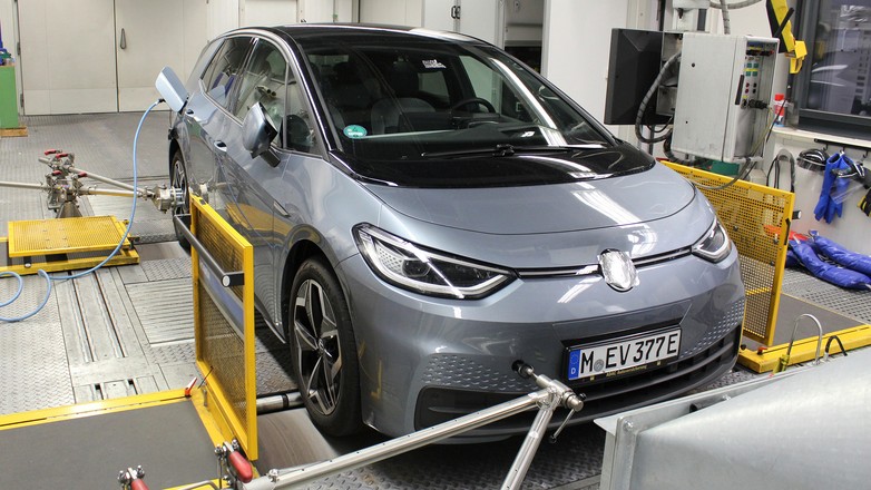 Volkswagen ID.3 zaliczył test automobilklubu ADAC na dystansie 100 tys. km