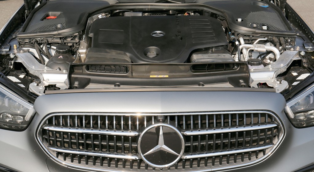 Mercedes E 450 4Matic - silnik