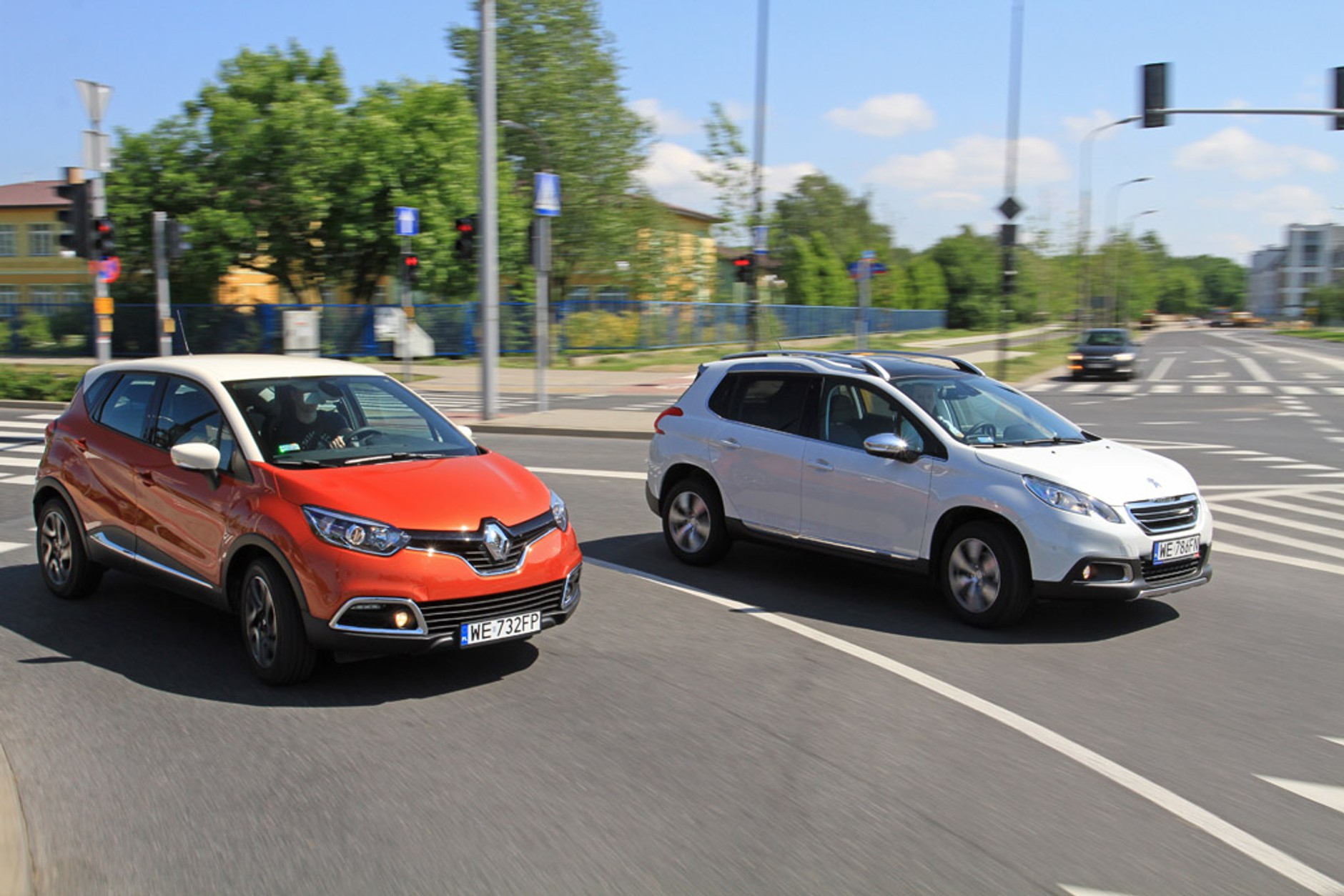 Renault Captur kontra Peugeot 2008: który SUV okaże się lepszy?