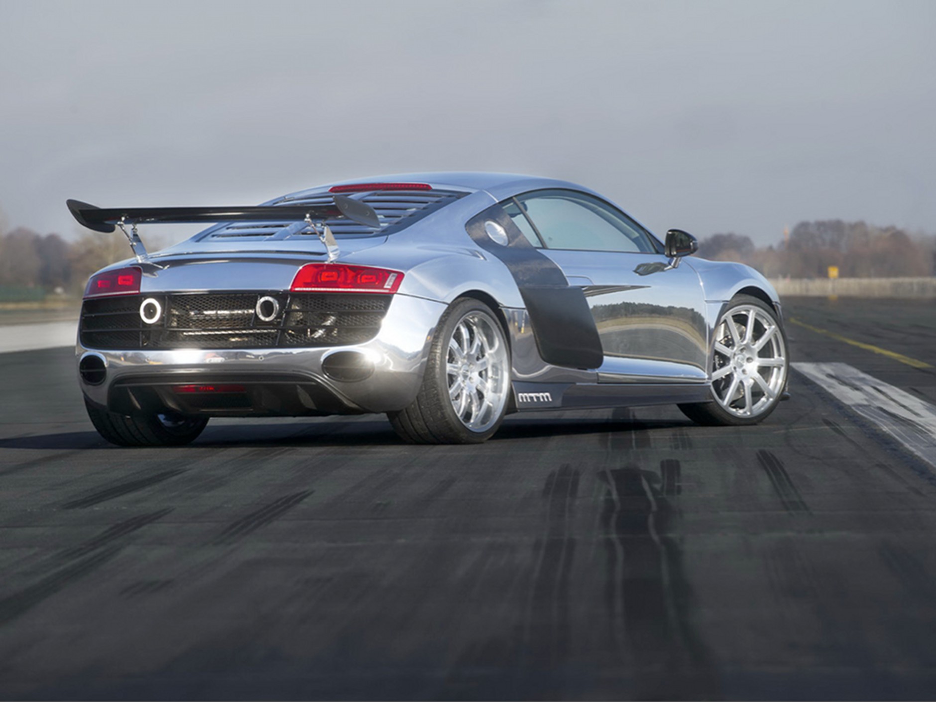 MTM Audi R8 V10 Biturbo – Wysoki połysk i wysoka moc