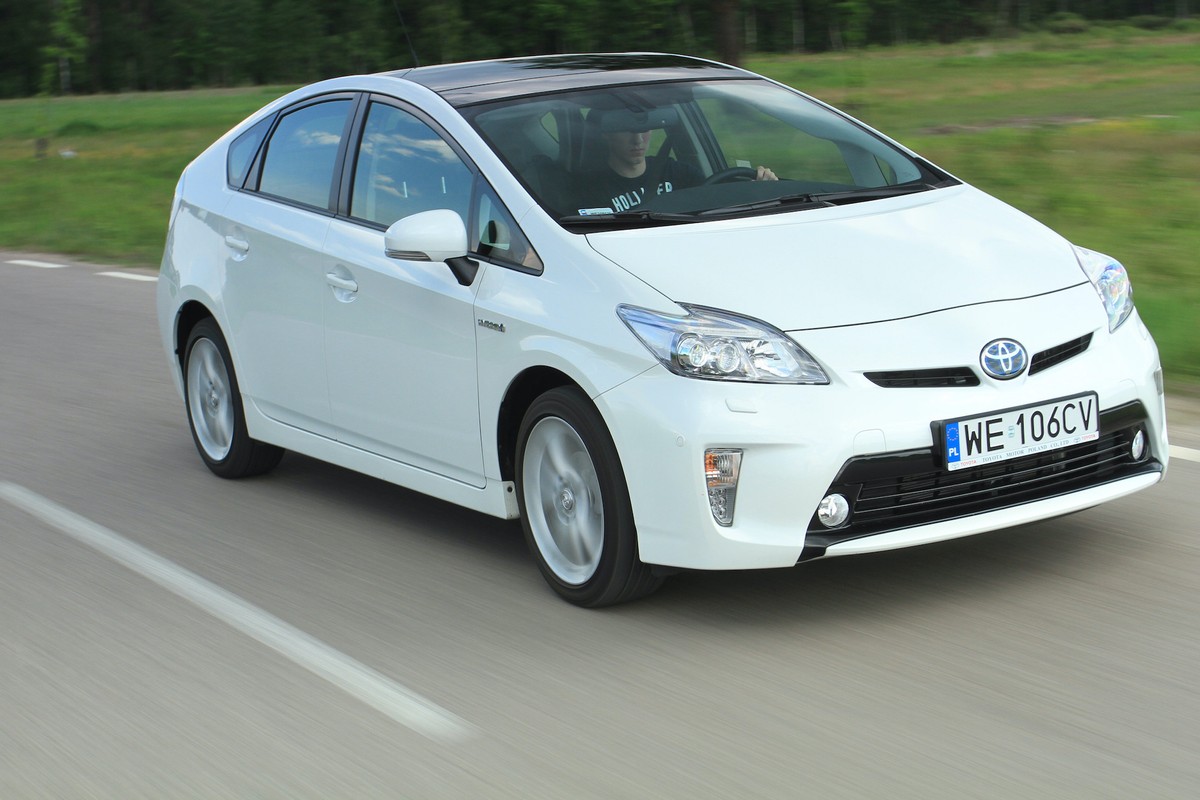 Sprawdziliśmy Toyotę Prius z przebiegiem 375 tys. km. Czy to faktycznie auto niezniszczalne?