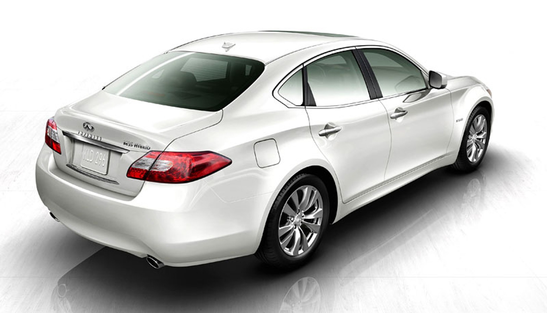 Infiniti M: premiera w USA, ale sprzedaż też w Europie