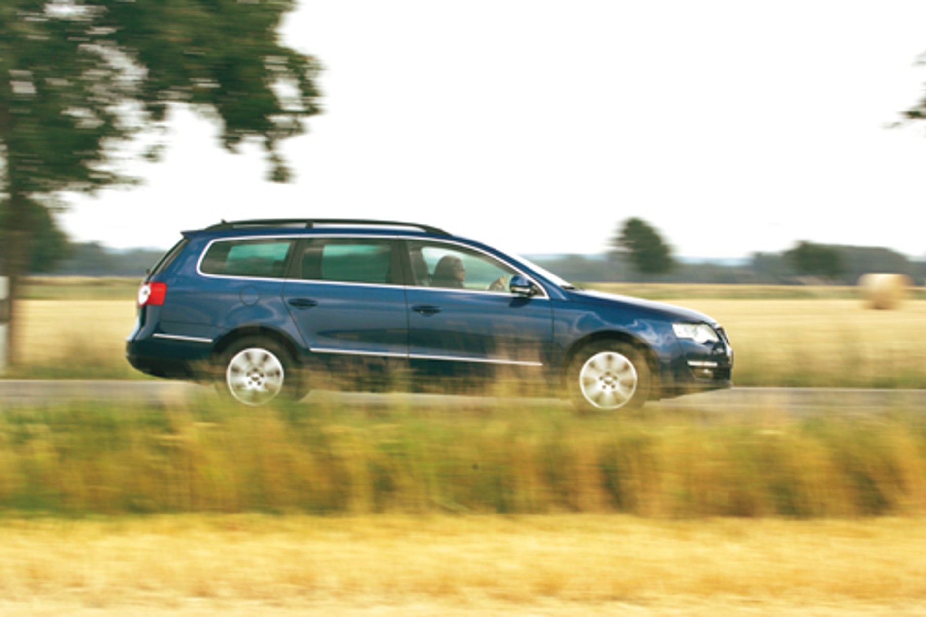 Honda Accord, Mazda 6 i Citroen C5 kontra VW Passat - Porównanie 4 kombi klasy średniej