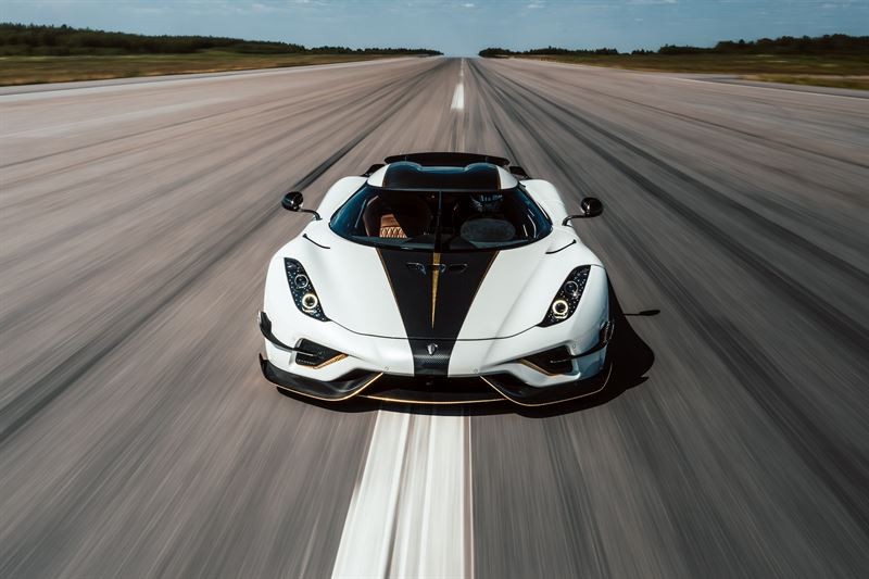 W 2023 r. Koenigsegg pobił Regerą pokazaną w 2015 r.
