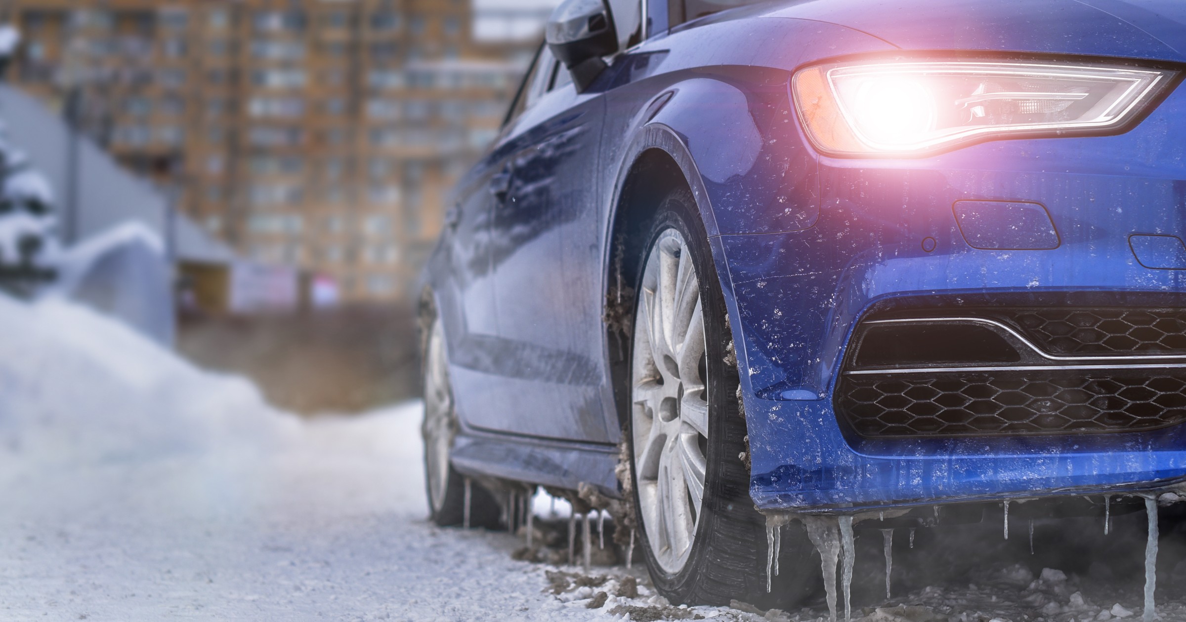 Za zostawienie pracującego silnika na postoju grozi mandat