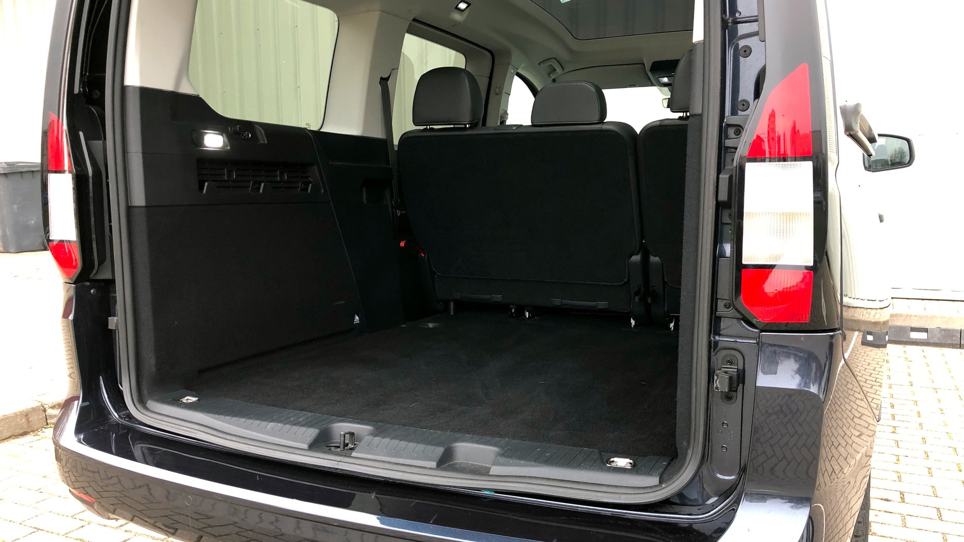 Ford Grand Tourneo Connect 1.5 Ecoboost Titanium