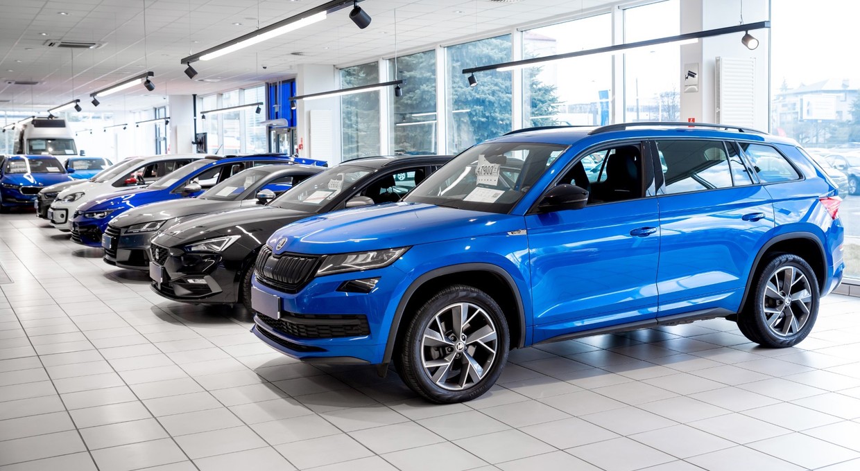 Polacy chcą jeździć samochodami elektrycznymi? Wyniki badania zaskakują