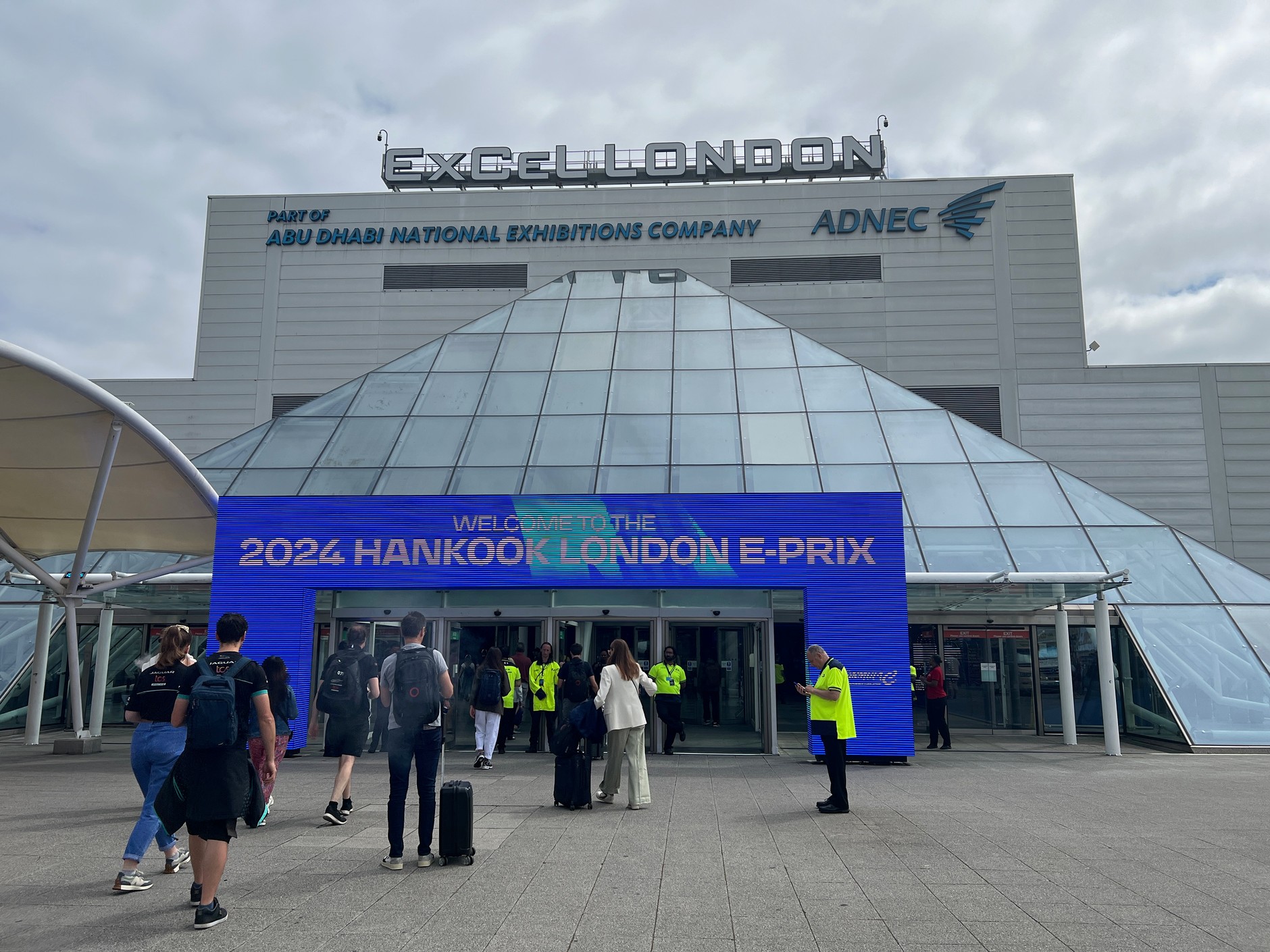 Wyścigi Formuły E na torze ExCel w Londynie