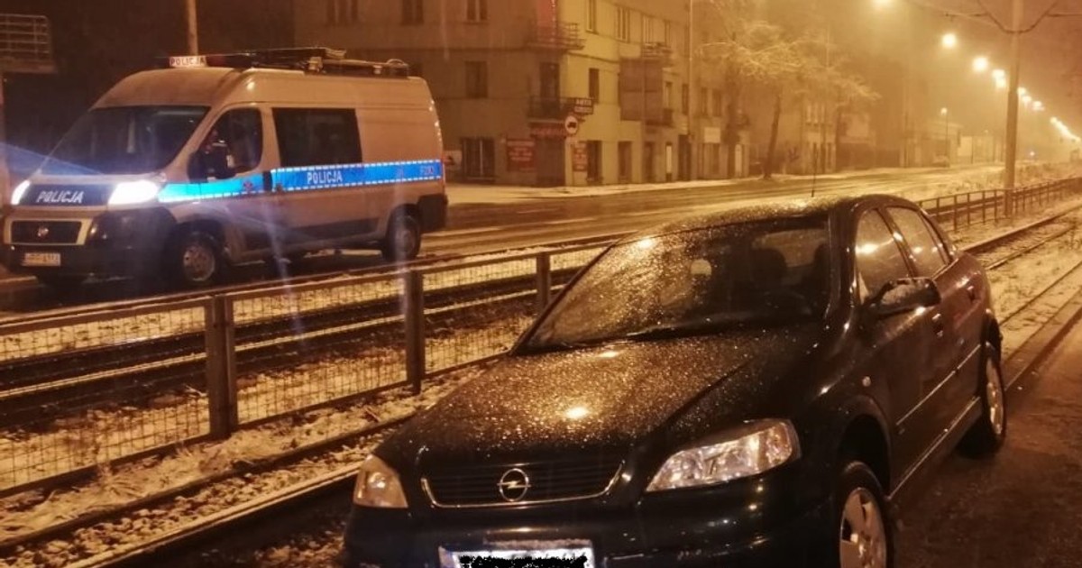 Pijany łodzianin utknął na torowisku