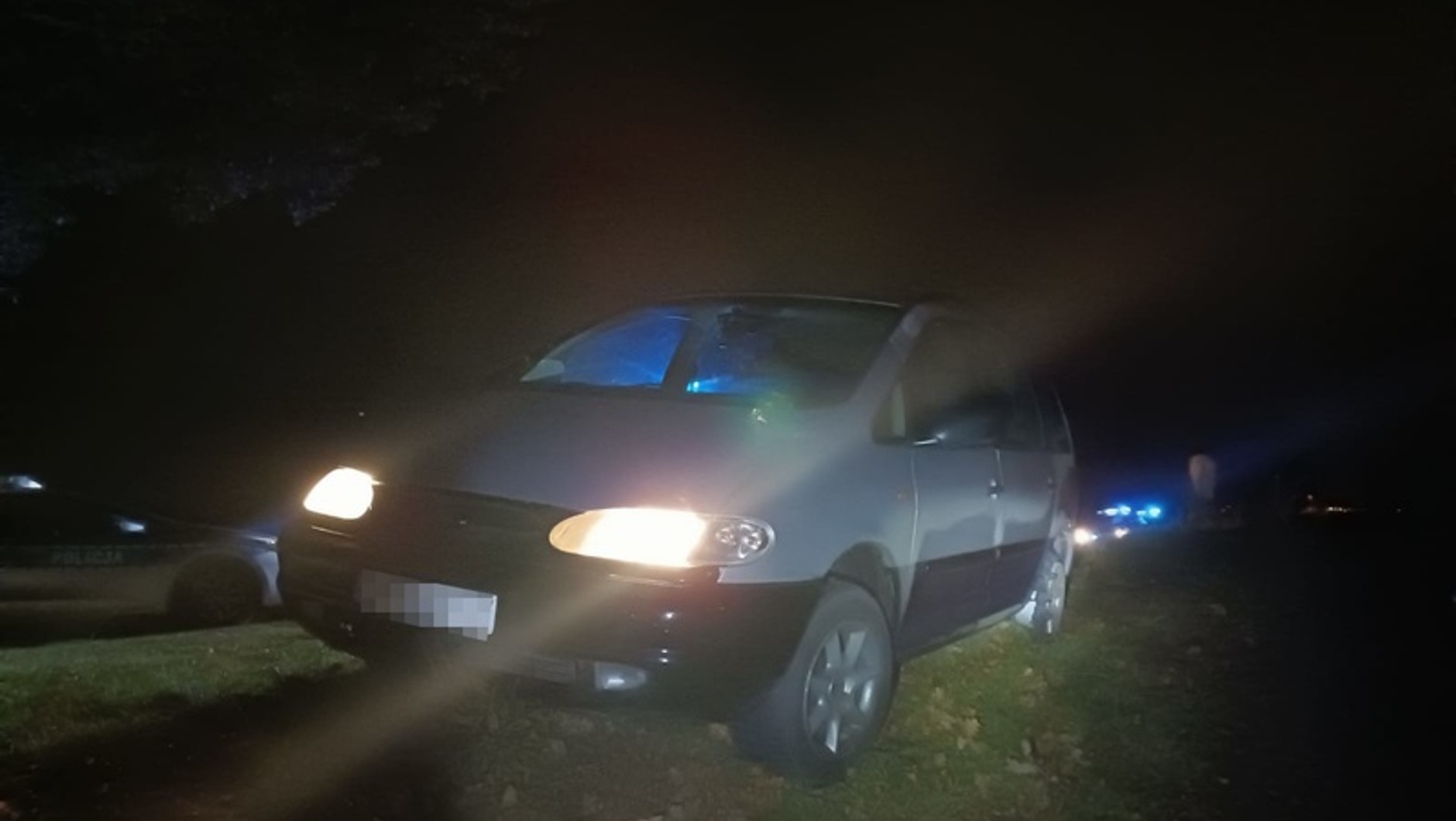 Zatrzymany Ford Galaxy