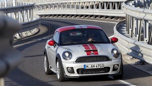 Frankfurt 2011: Mini Coupe w akcji