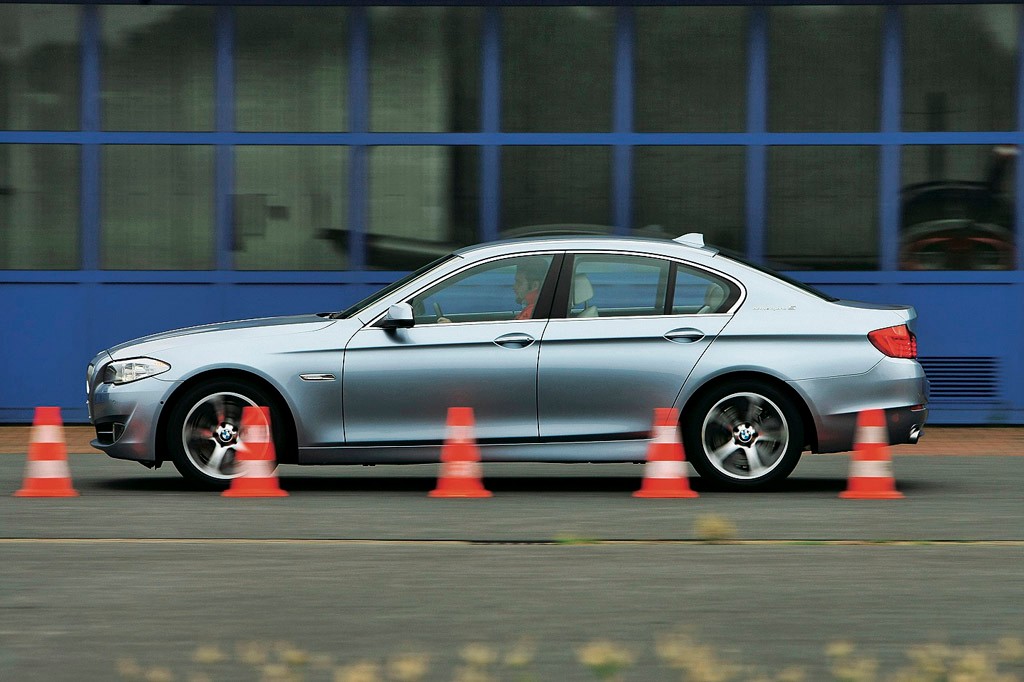 Infiniti M35h kontra BMW ActiveHybrid 5 i Lexus GS 450h: BMW osaczone przez rywali z Japonii