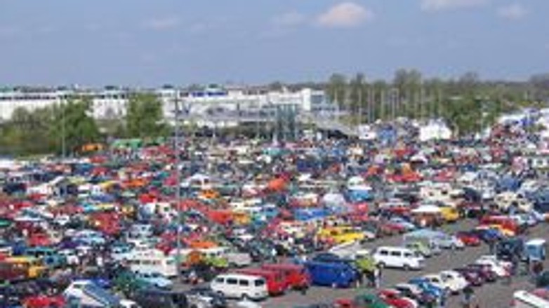 VW Garbus: party w AutoMuseum i zlot w Hanowerze