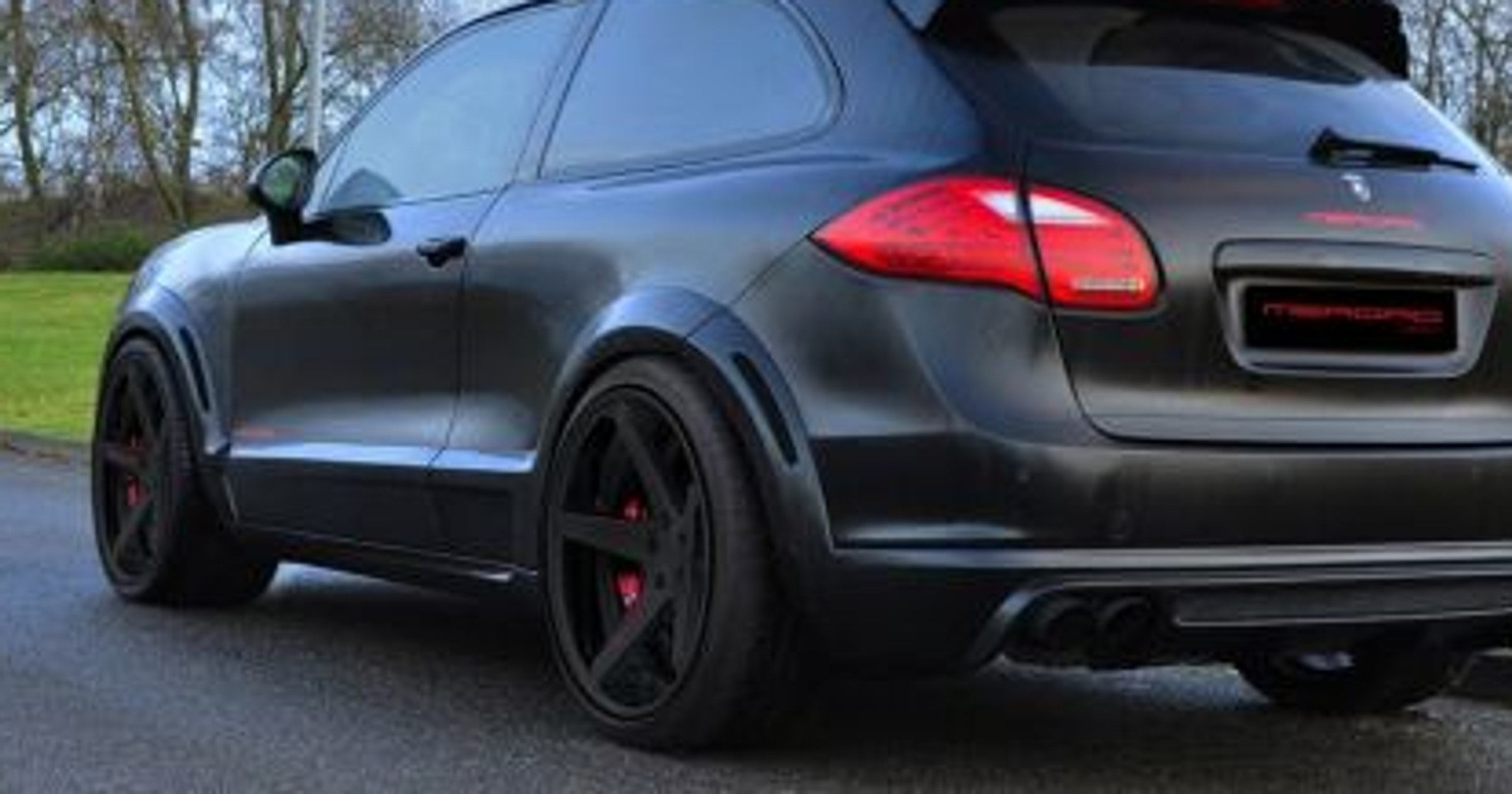 Zobacz dwudrzwiowe Porsche Cayenne