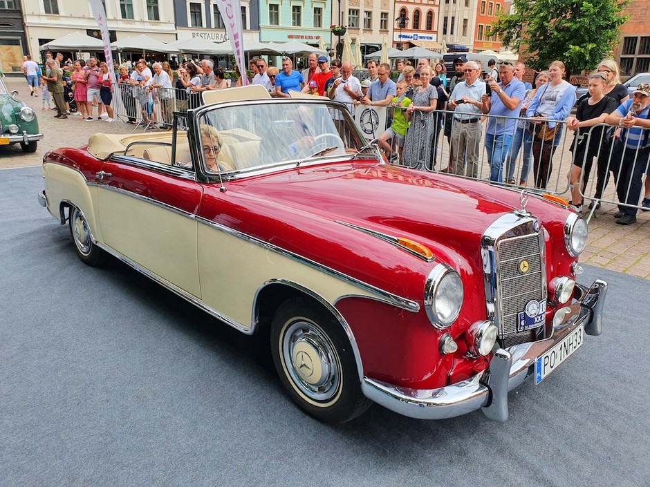 Zlot Mercedesów w Toruniu