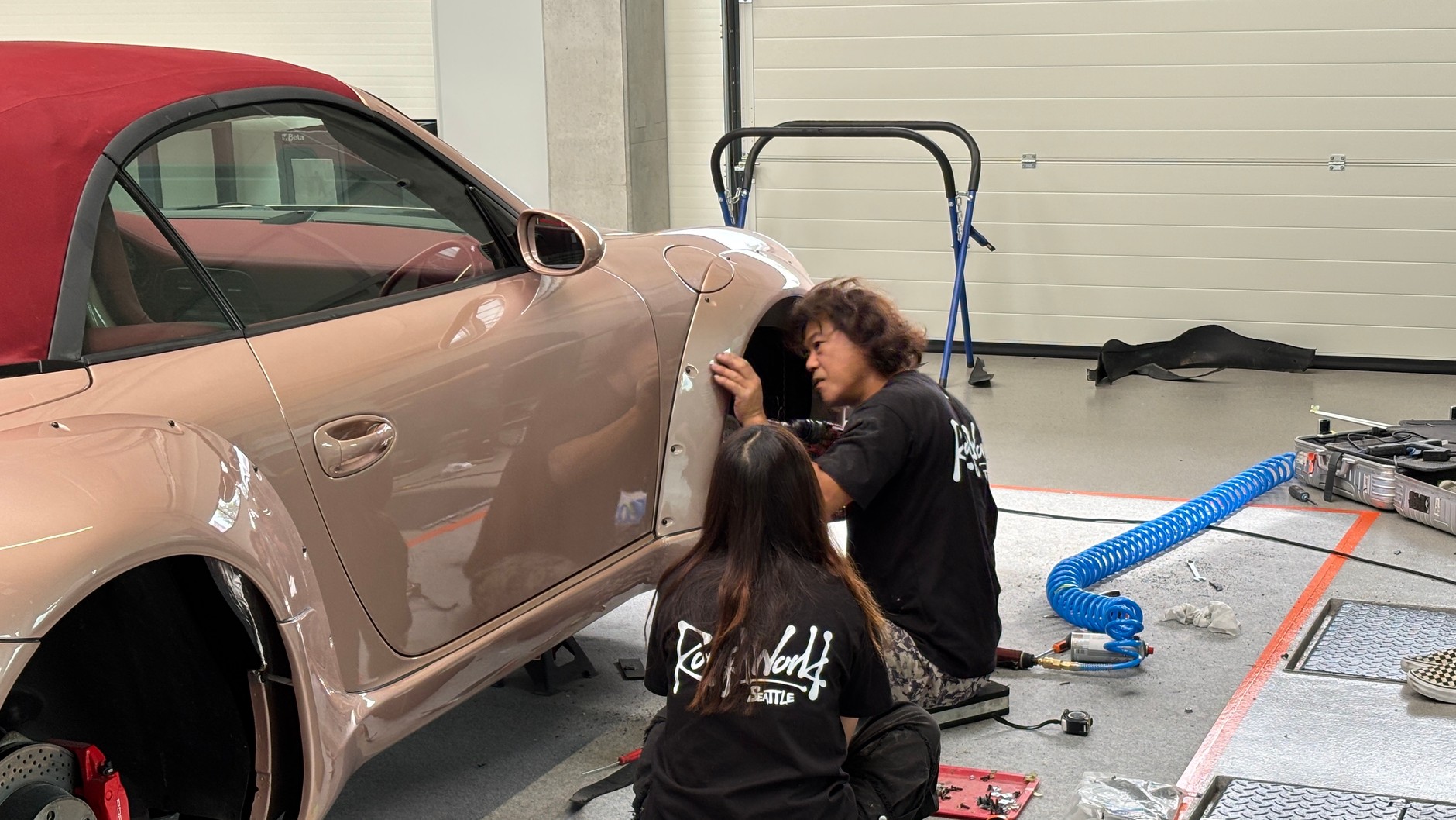 Otwarcie nowej siedziby 911 Garage i budowa kolejnego RWB