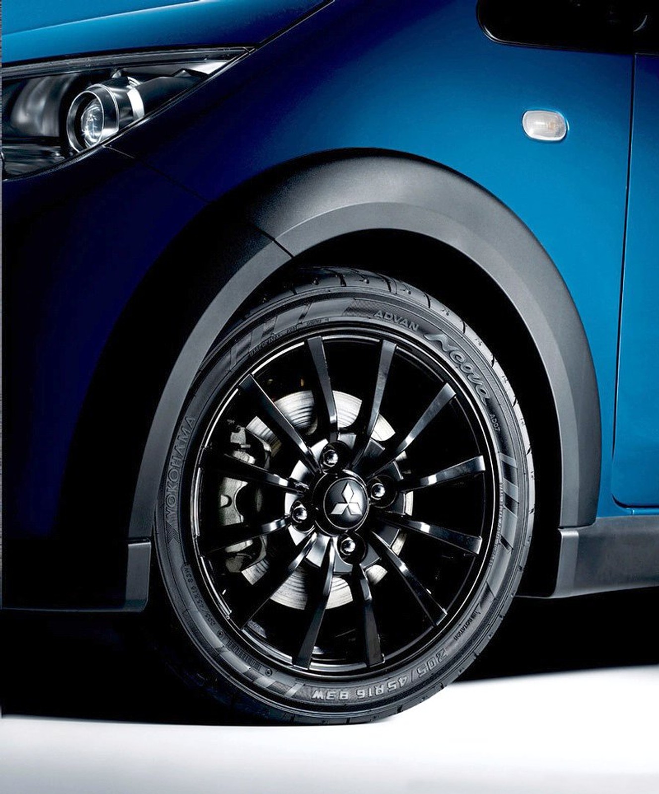 Mitsubishi Colt Ralliart Version-R Special: spawaniem ciągłym ku lepszym właściwościom jezdnym