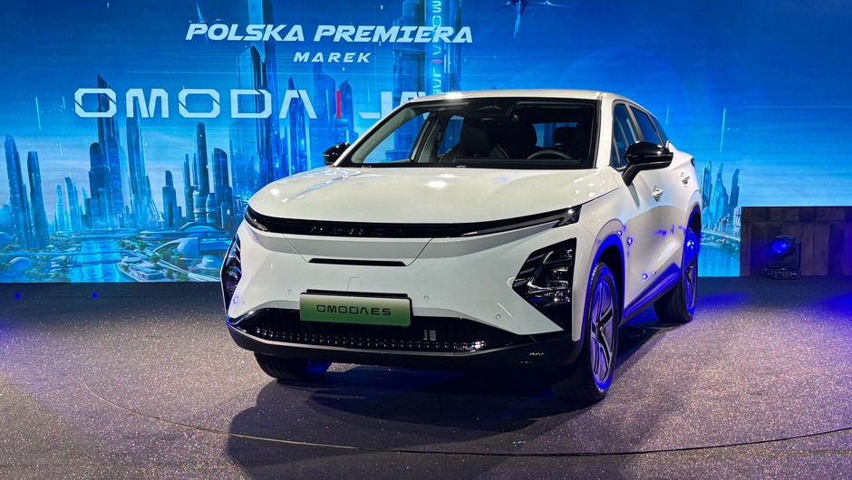 Omoda E5