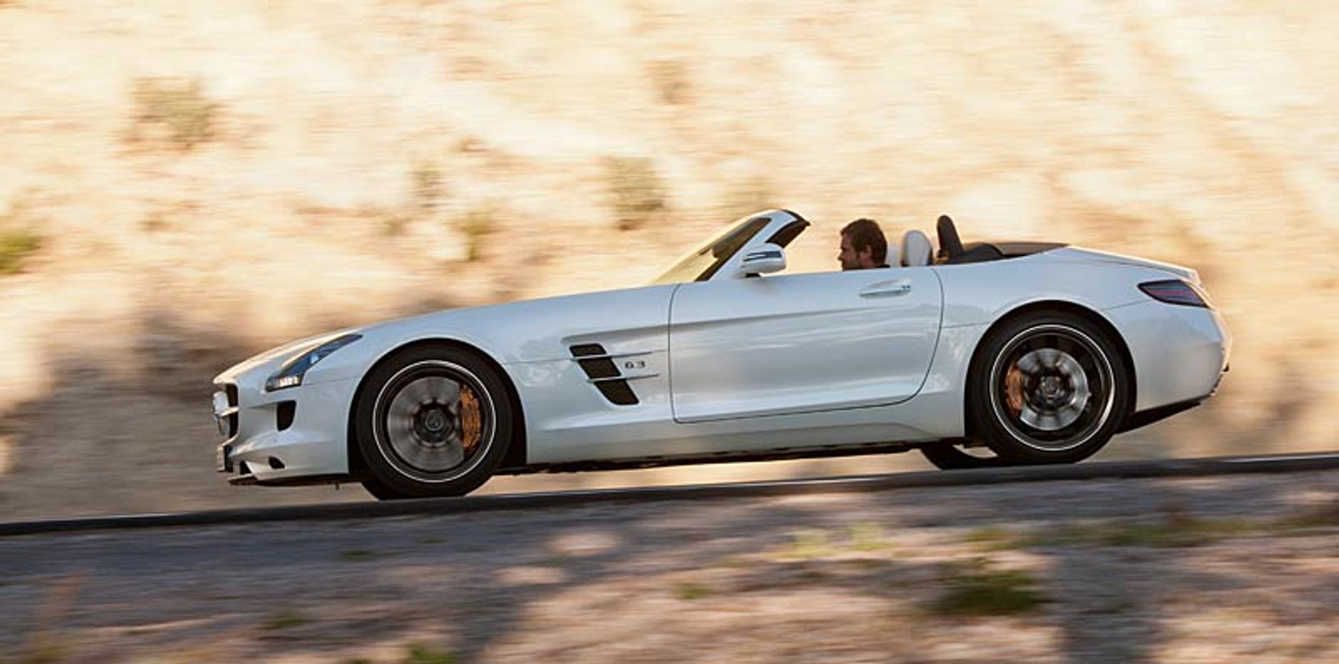 Gullwing bez dachu, czyli Mercedes-Benz SLS AMG Roadster