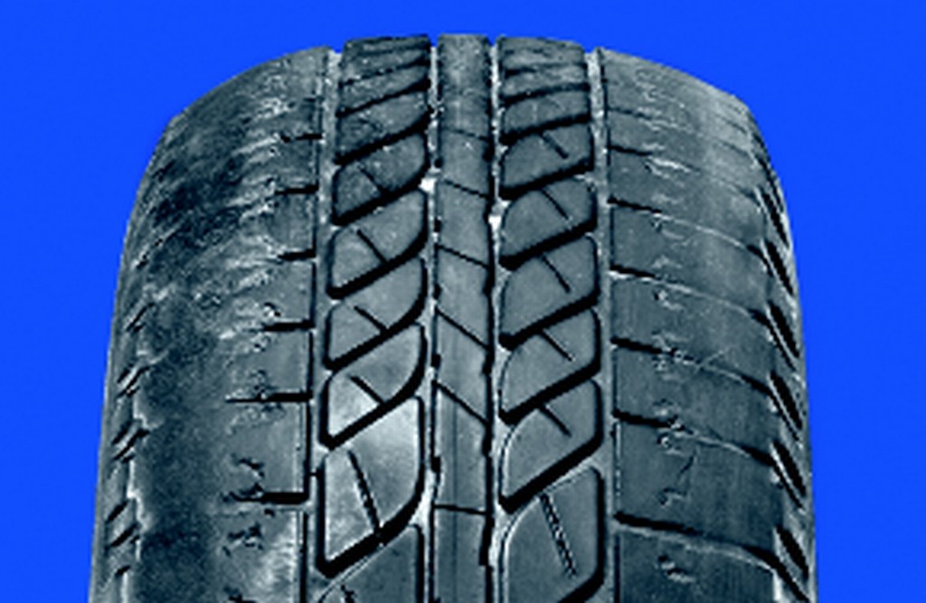 Ciśnienie w kołach  – zbyt mało powietrza prowadzi do uszkodzenia opon