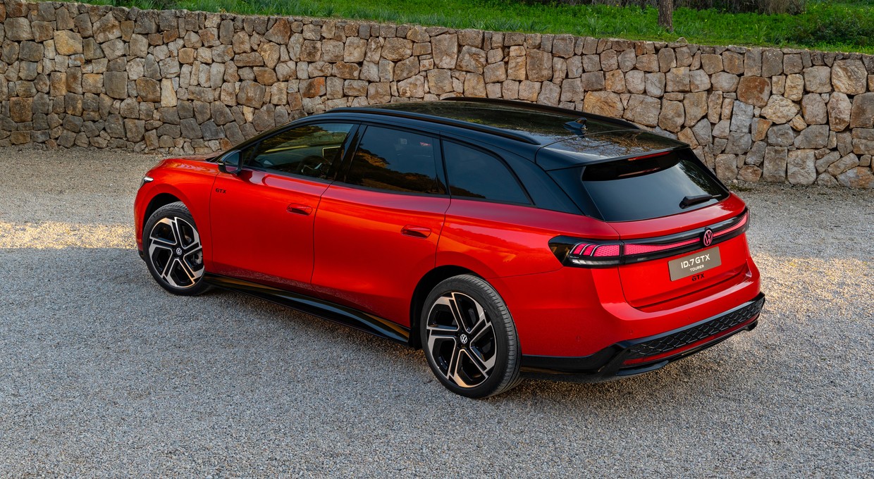 Ponad 700 km zasięgu w elektryku? Volkswagen mówi, że to możliwe i wprowadza nowe wersje ID.7
