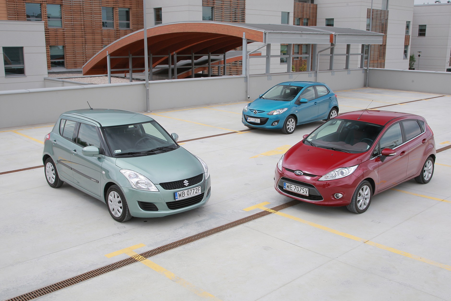 Małe, stylowe i trwałe miejskie auta za 25 tys. zł - Ford Fiesta kontra Suzuki Swift i Mazda 2