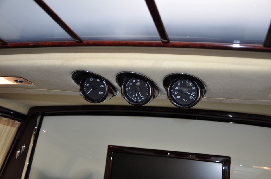 Mercedes 600 Pullman restomod