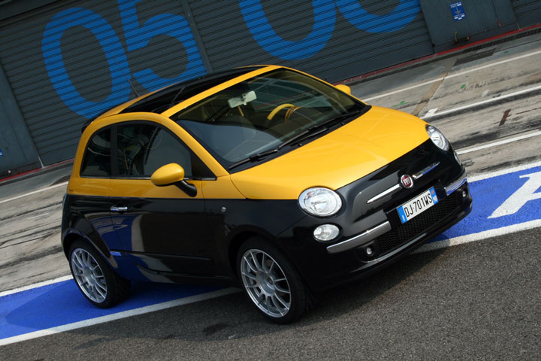 Fiat 500: w interpretacji Aznom